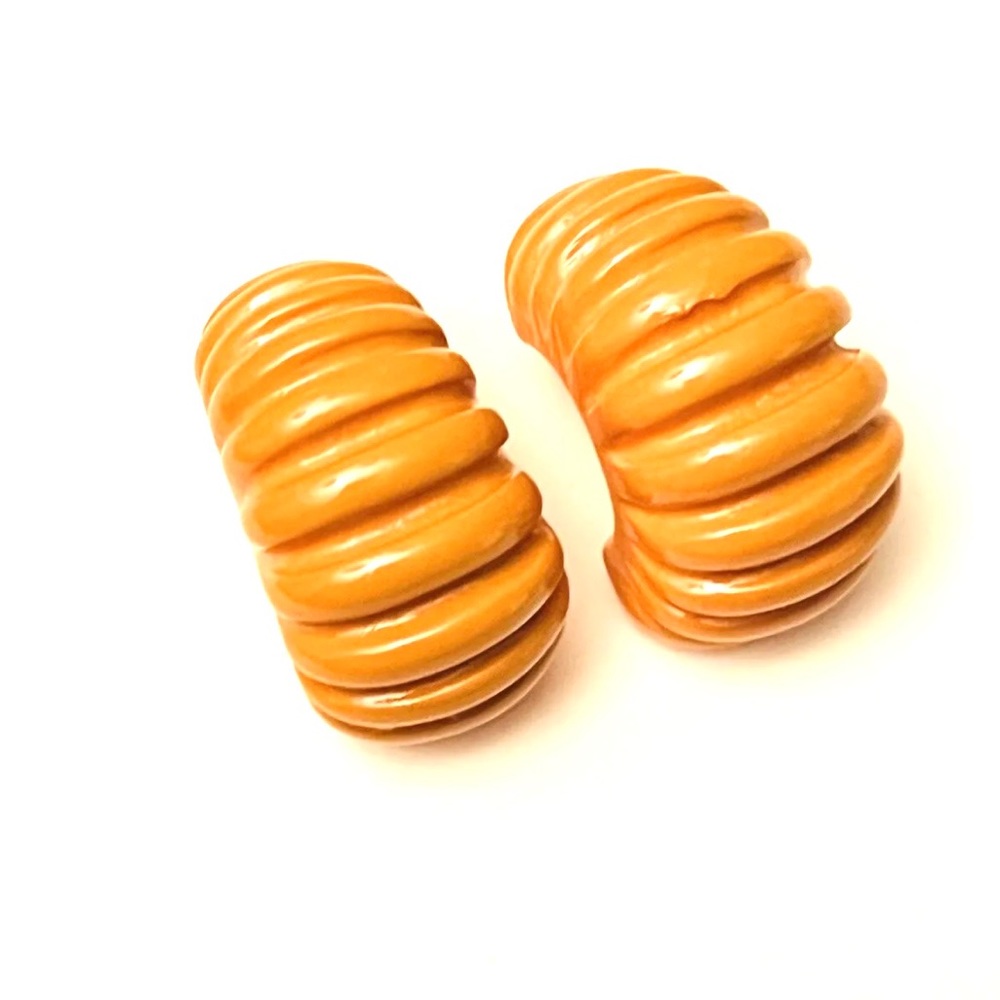 VTG Earrings statement drop lucite Cuff Flashy Chunky Scalloped Pierced